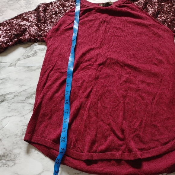 Tommy Bahama Red sweater sequin raglan sleeves xs - Picture 3 of 7